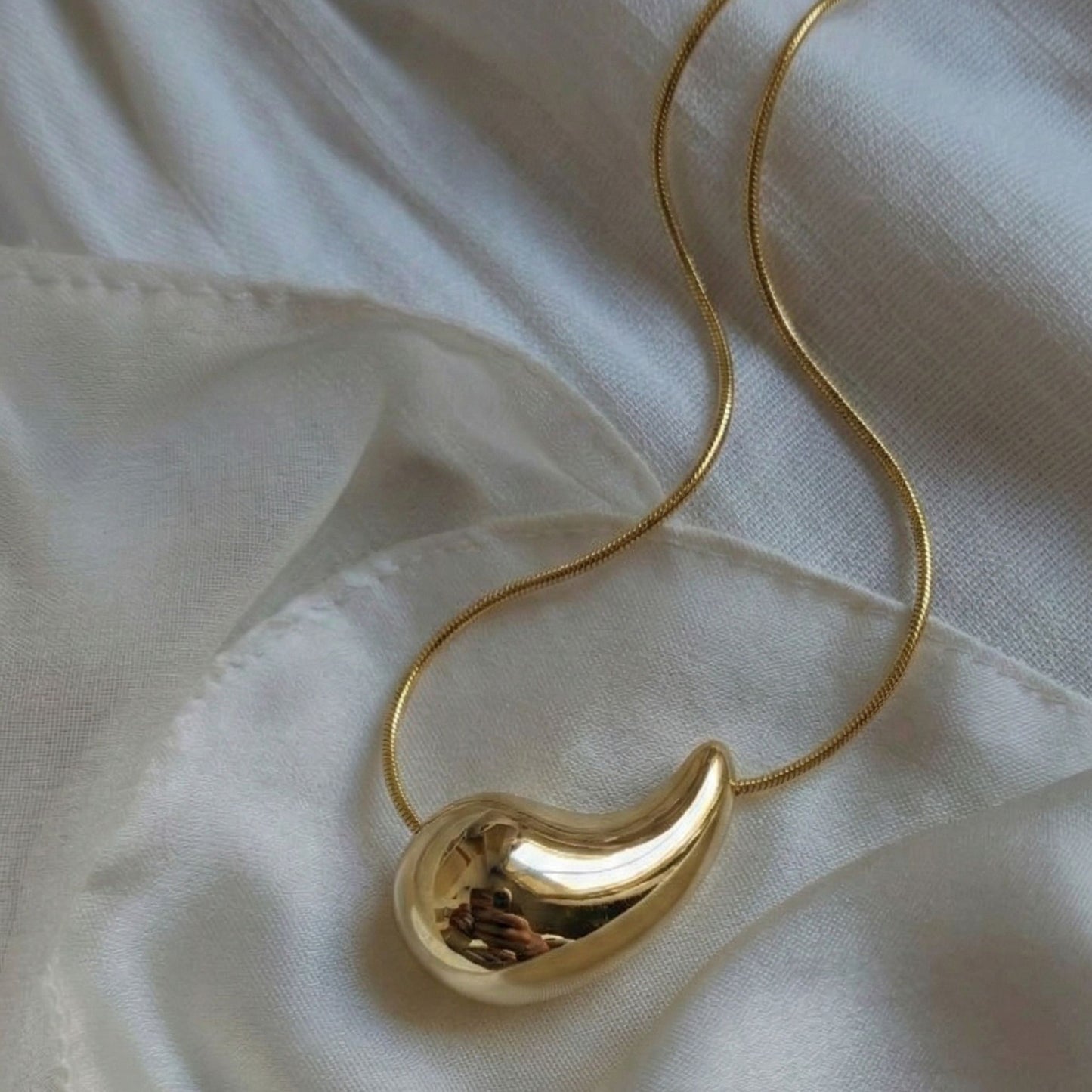 Collar Gota
