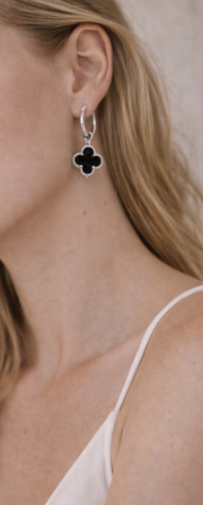Aretes Trébol Negro
