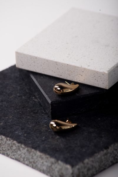 Koral (110 de 149) Aretes Gota Oro - Image 2