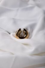Piercing Media Luna Oro